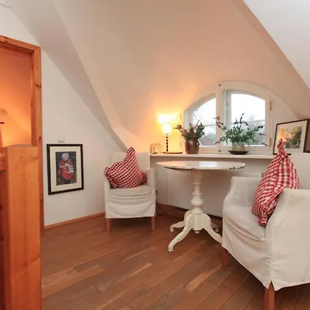 Holiday home Fh- Alte Segeltuchweberei Born